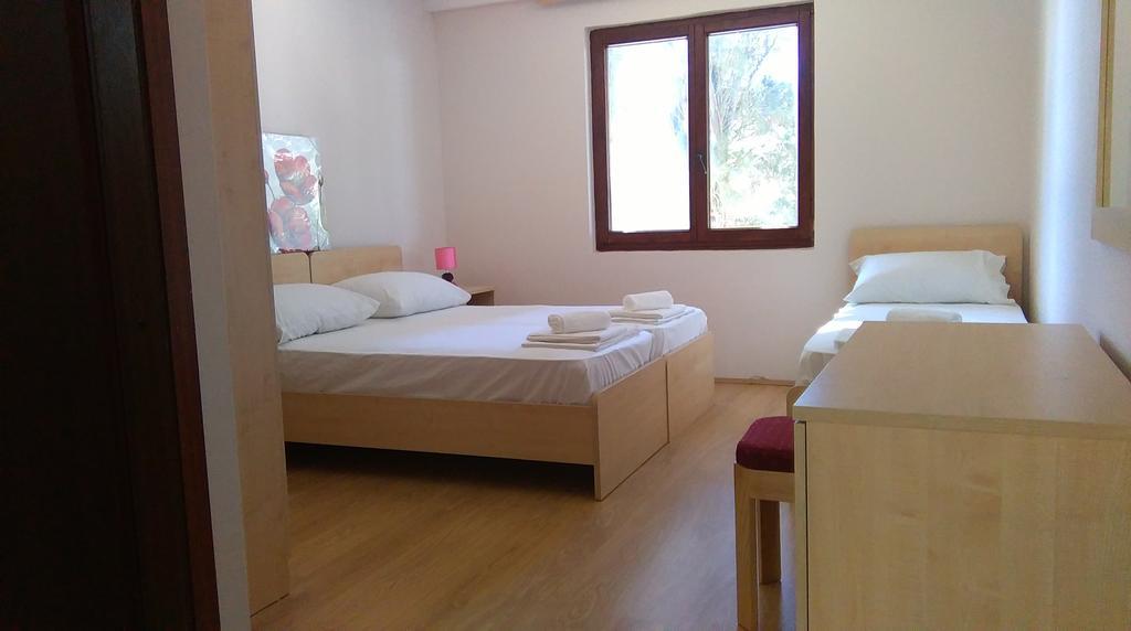 Resort Village T.N. Milna Vis Zewnętrze zdjęcie