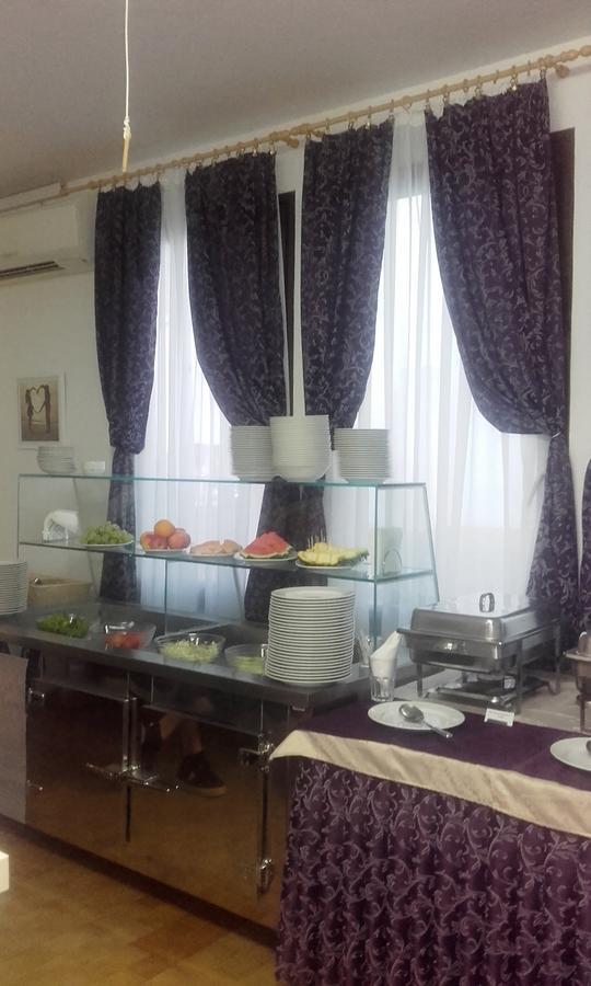 Resort Village T.N. Milna Vis Zewnętrze zdjęcie