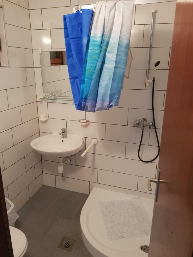 Resort Village T.N. Milna Vis Zewnętrze zdjęcie
